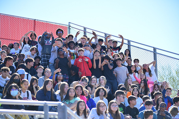 2022 05 homecoming assembly DE1_6346