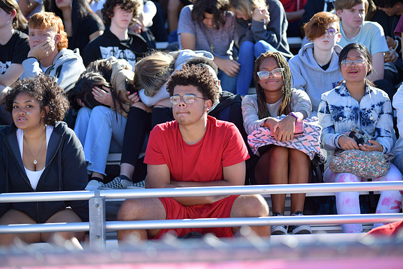 2022 05 homecoming assembly DE1_6350
