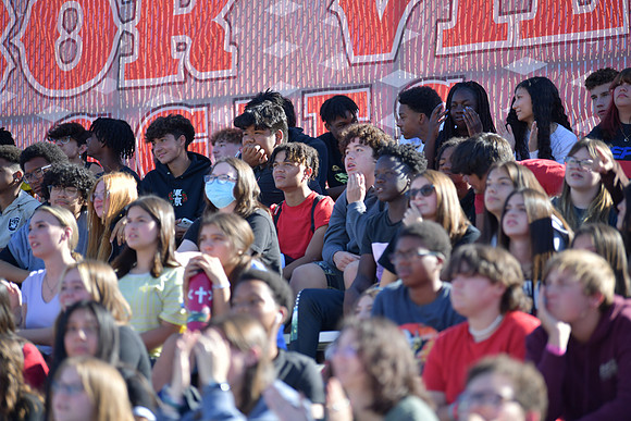 2022 05 homecoming assembly DE1_6356