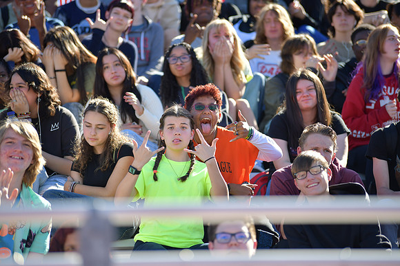 2022 05 homecoming assembly DE1_6370