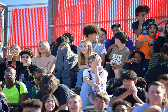 2022 05 homecoming assembly DE1_6372
