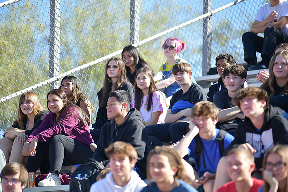 2022 05 homecoming assembly DE1_6381