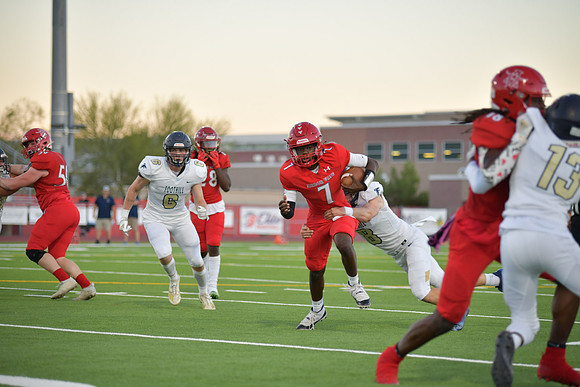 2022 05 v vs foothill *homecoming DE1_6637