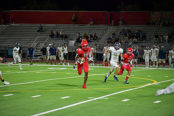 2022 05 v vs foothill *homecoming DE1_6911