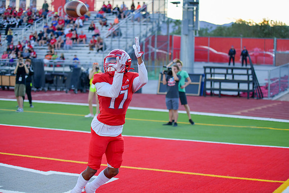 2022 05 v vs foothill *homecoming DE1_6660