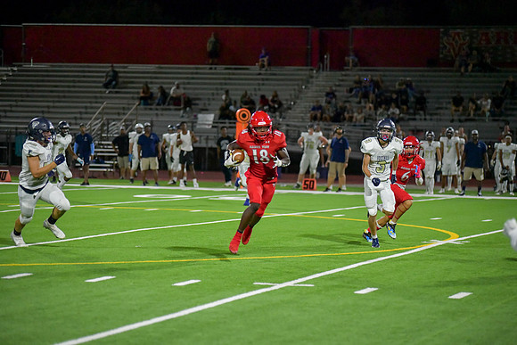 2022 05 v vs foothill *homecoming DE1_6912