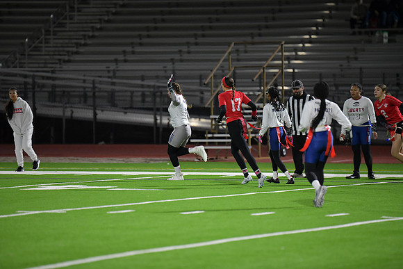 2023 flag 03 f vs liberty DE1_1819