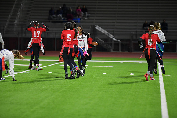 2023 flag 03 f vs liberty DE1_1870