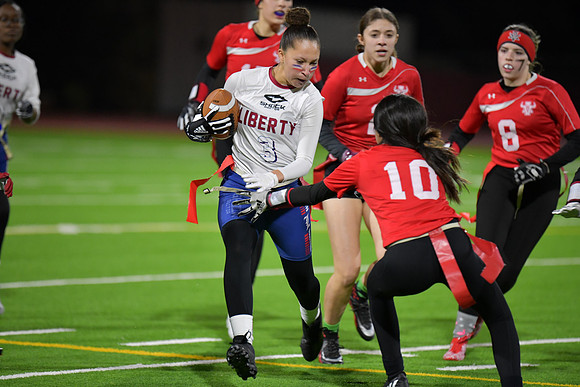2023 flag 03 f vs liberty DE1_1889