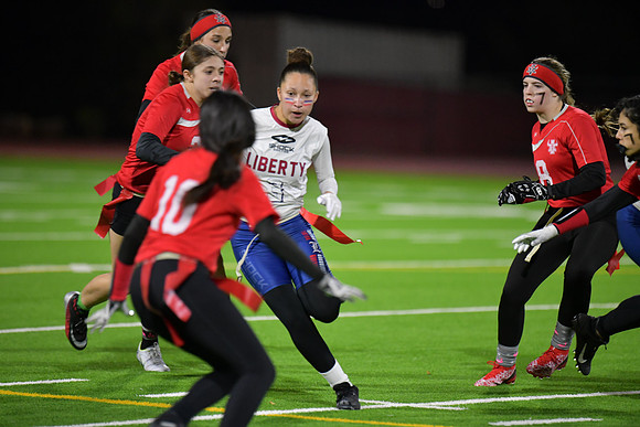 2023 flag 03 f vs liberty DE1_1887