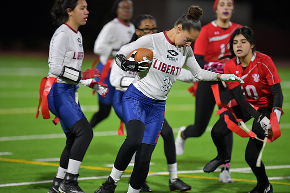 2023 flag 03 f vs liberty DE1_1892
