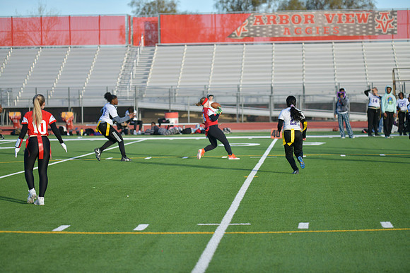 2023 flag 07 jv vs sunrise mtn DE1_3200