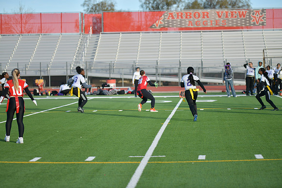 2023 flag 07 jv vs sunrise mtn DE1_3201