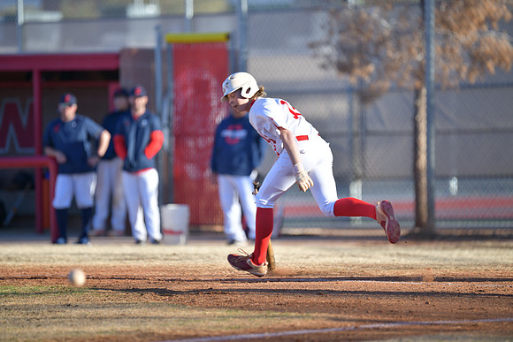 01 v vs coronado DE1_5056
