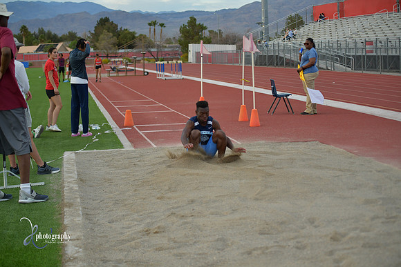 2023 0411 trackmeet DE2_6580