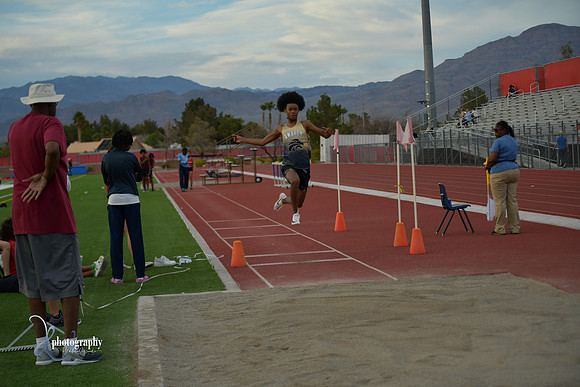 2023 0411 trackmeet DE2_6562