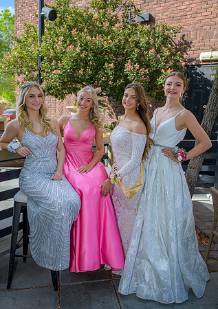2022 prom DE1_8994-Edit