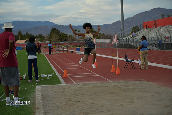 2023 0411 trackmeet DE2_6564