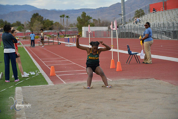 2023 0411 trackmeet DE2_6546
