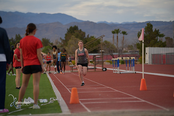 2023 0411 trackmeet DE2_6521