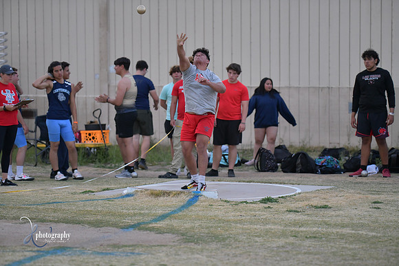 2023 0411 trackmeet DE1_8799
