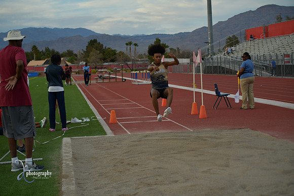 2023 0411 trackmeet DE2_6565