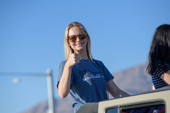 2022 avhs parade-8