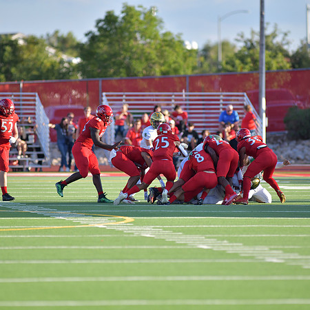 2022 01 v vs snow canyon  DEB_4665
