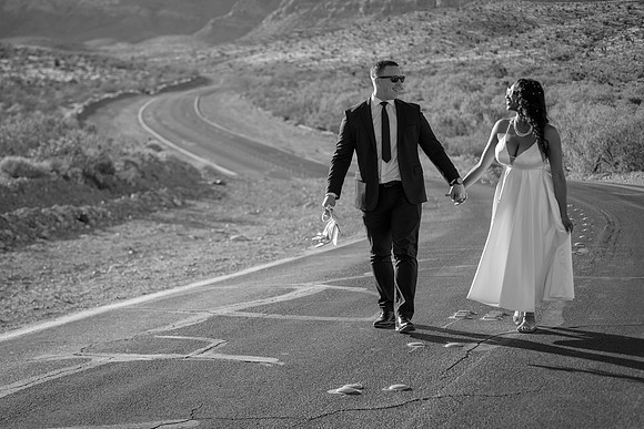 2025 taylor & daysia DE2_7801-Edit bw