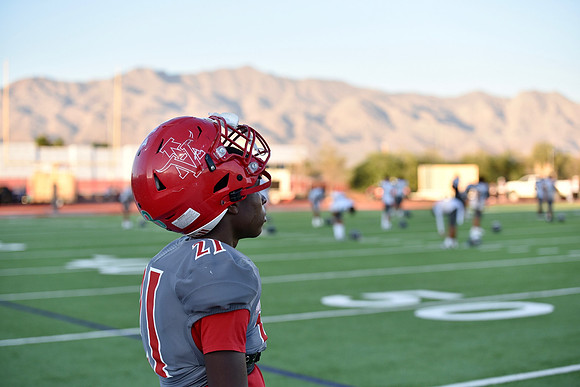 06 v vs silverado 750_1585