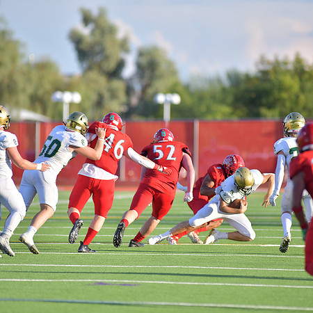 2022 01 v vs snow canyon  DEB_4712
