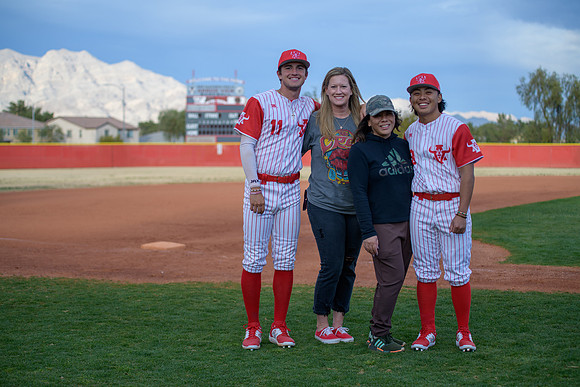 2024 seniors DE1_6205