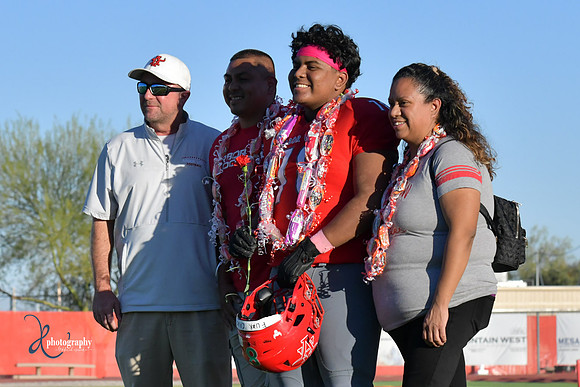 2022 06 senior walk DE1_9514