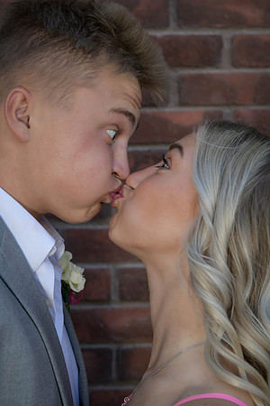 2022 prom DE1_9160-Edit