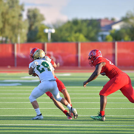 2022 01 v vs snow canyon  DEB_4810