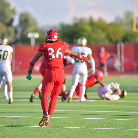 2022 01 v vs snow canyon  DEB_4715