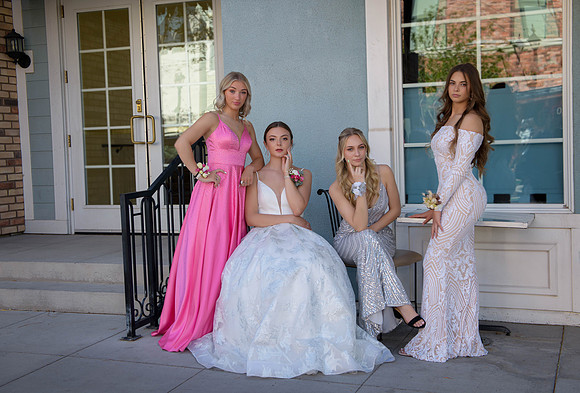 2022 prom DE1_9076-Edit