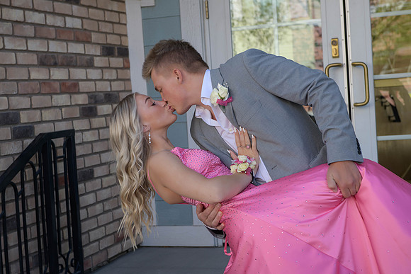 2022 prom DE1_9107-Edit