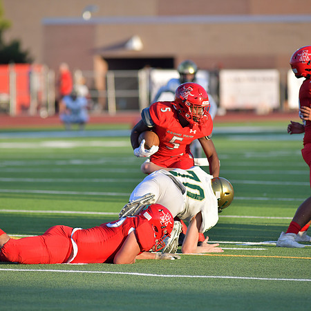2022 01 v vs snow canyon  DEB_4841
