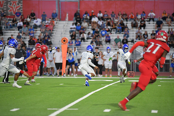 2022 04 v vs bishop gorman  DE2_3102