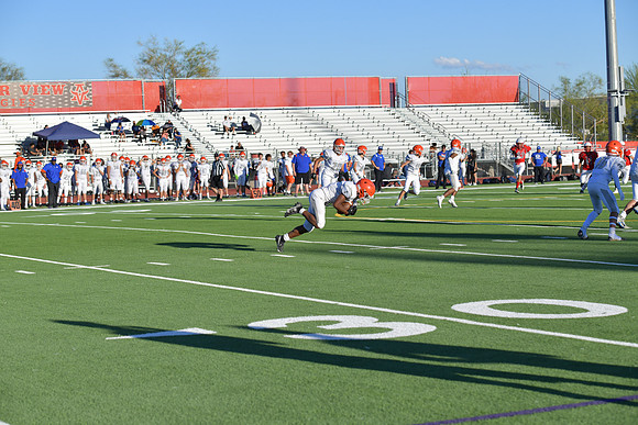 2022 04 f vs bishop gorman  DE2_2015