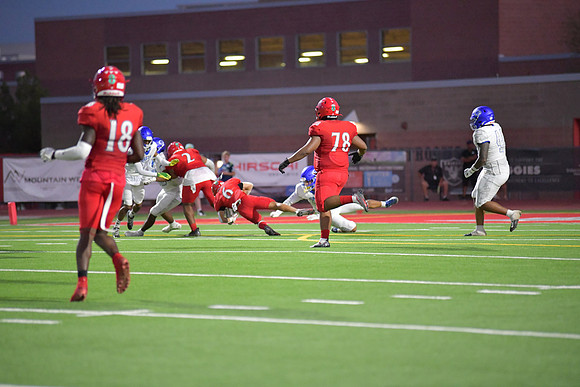 2022 04 v vs bishop gorman  DE2_3125