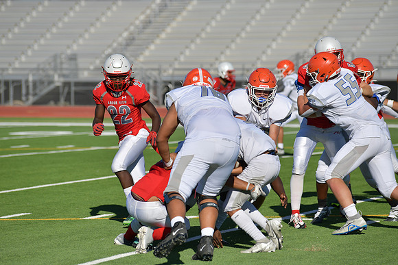 2022 04 f vs bishop gorman  DE2_1790